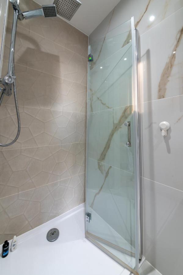 Lux 2 Bedrooms - 2 Bathrooms - F7 런던 외부 사진